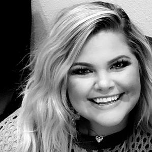 Meet your Posher, Chelsey